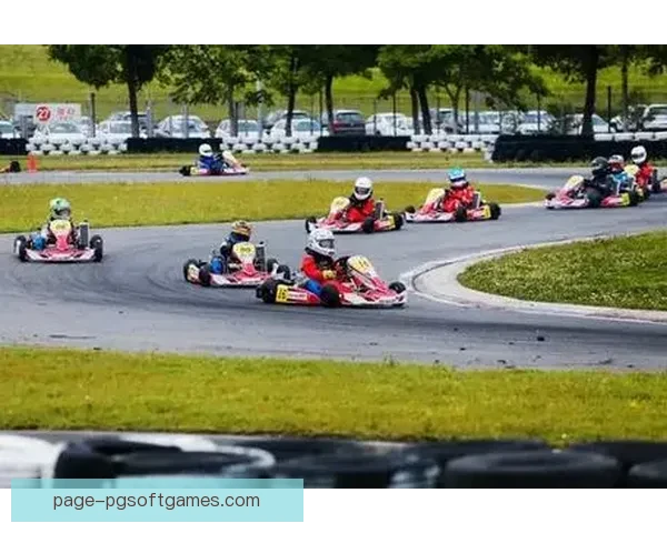 BMX联赛：速度与激情的极限挑战