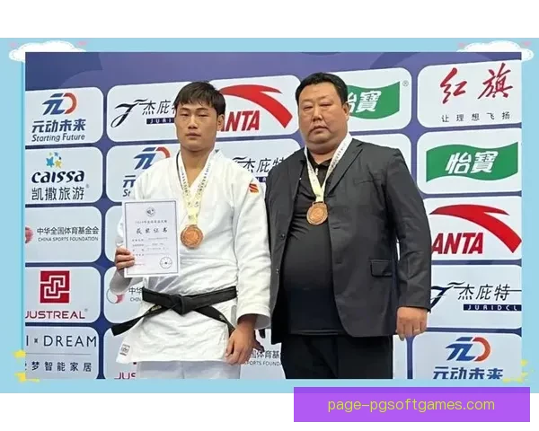 柔道赛事精彩纷呈，中国队表现抢眼