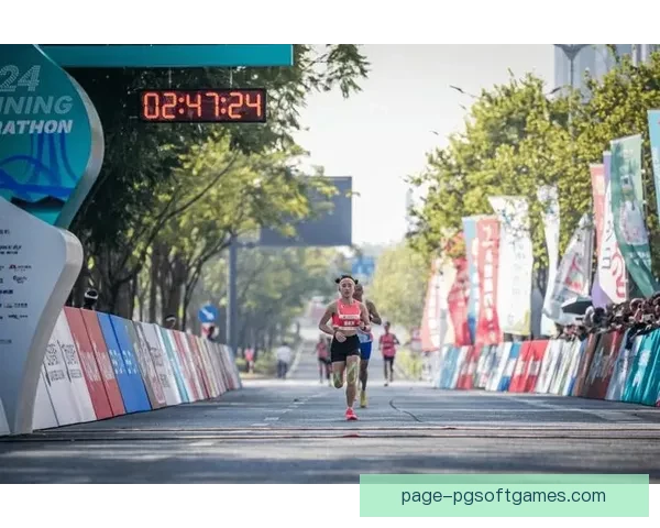 穿越终点线的喜悦：2022马拉松赛事全程回顾