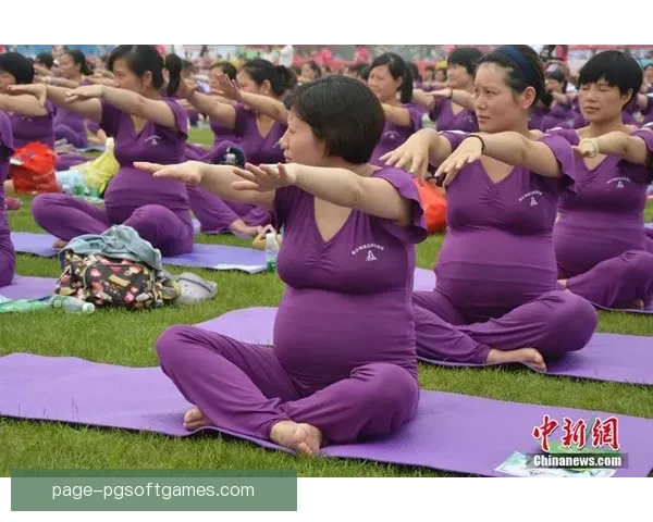 瑜伽世界纪录挑战大赛：突破极限，刷新新纪录